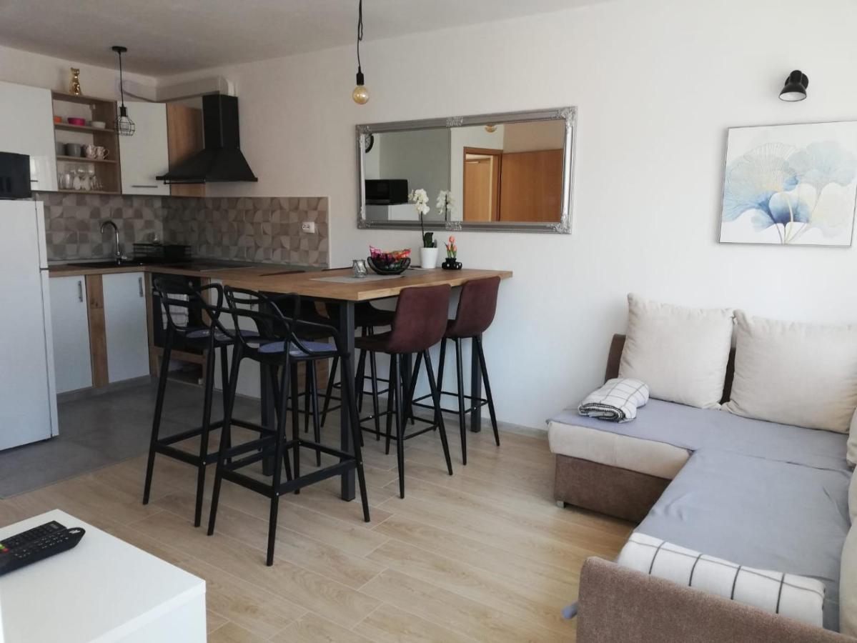 Апартаменты Apartman Morean Шибеник Экстерьер фото