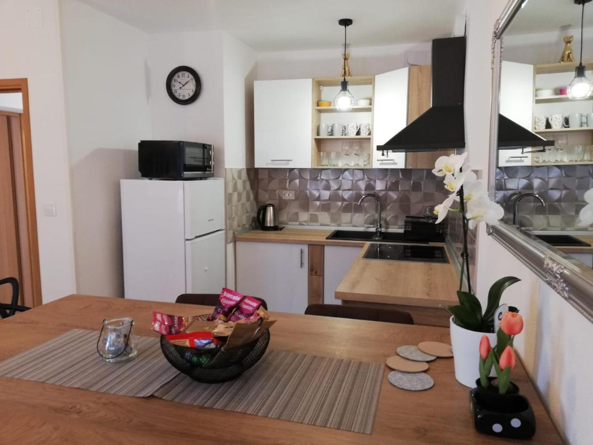 Апартаменты Apartman Morean Шибеник Экстерьер фото