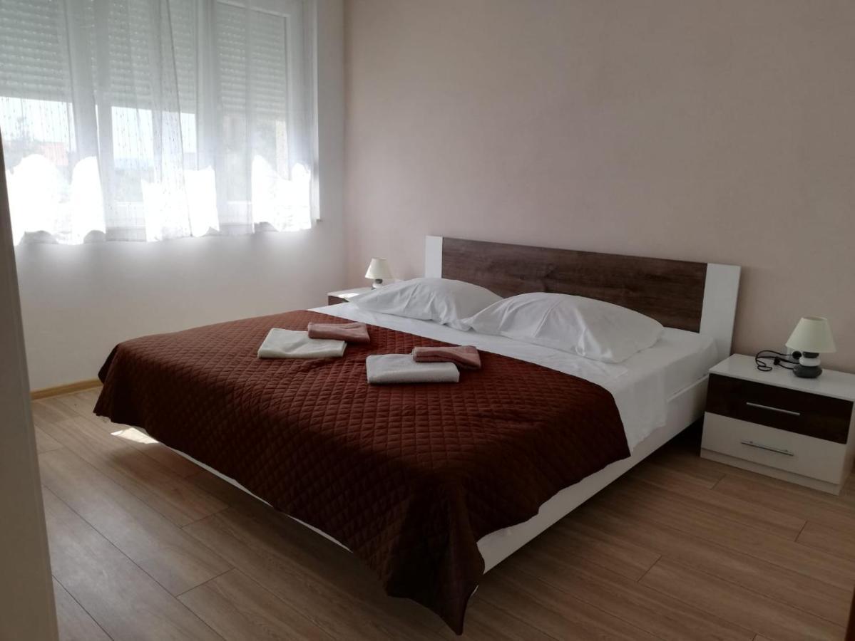Апартаменты Apartman Morean Шибеник Экстерьер фото
